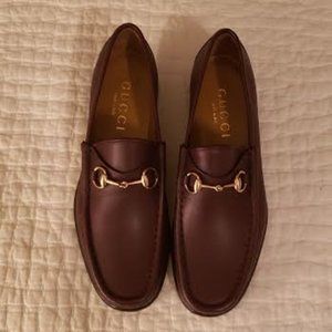 "GUCCI" MEN'S CLASSIC HORSEBIT LEATHER LOAFERS!